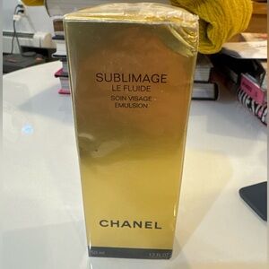 CHANEL Sublimage Le Fluide - Retail $395